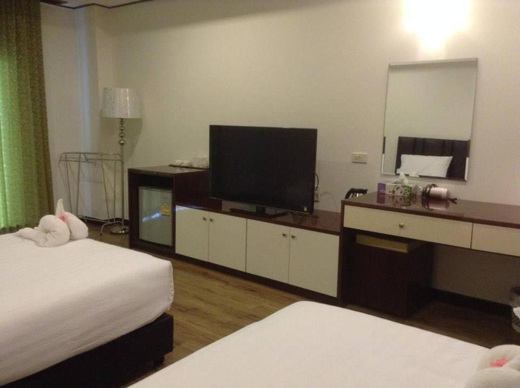 Hotel Kan Kanchanaburi Phòng bức ảnh
