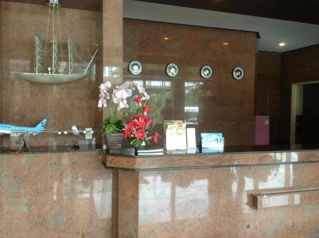 Hotel Kan Kanchanaburi Ngoại thất bức ảnh