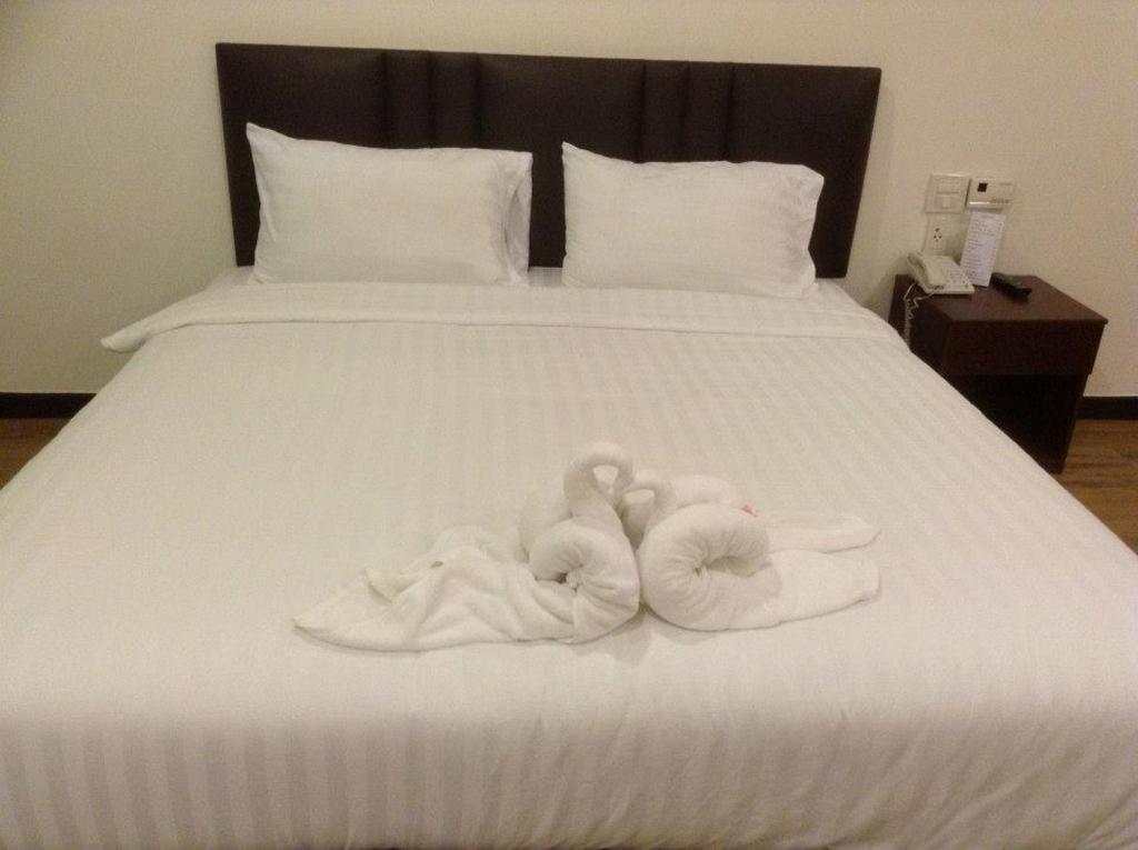 Hotel Kan Kanchanaburi Phòng bức ảnh
